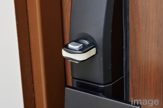 サムターン回し防止つまみ